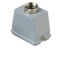 Stekkerhuis recht C-Type, 2 nokken, M32, 104.62