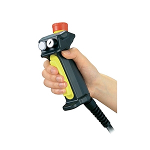 Veilig werken met machines met een Hold to Run schakelaar